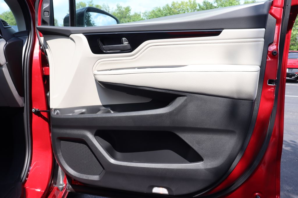 Thumbnail: 2026 Honda Odyssey - 21