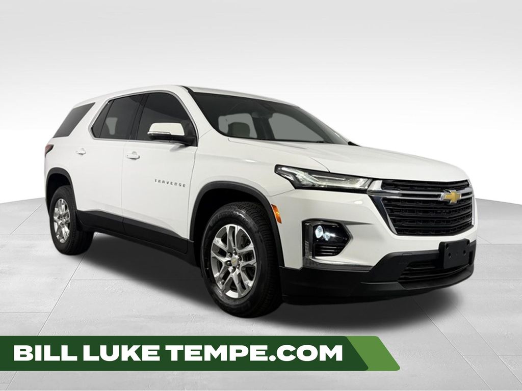 2023 Chevrolet Traverse LS AWD