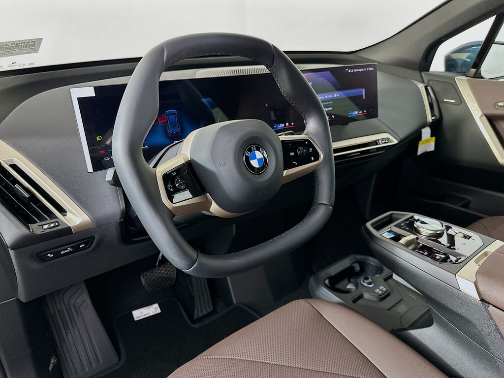Thumbnail: 2026 BMW iX - 9