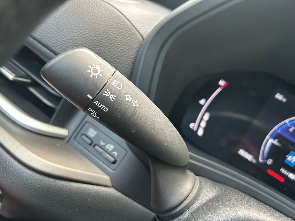 2024 Toyota Grand Highlander XLE 28