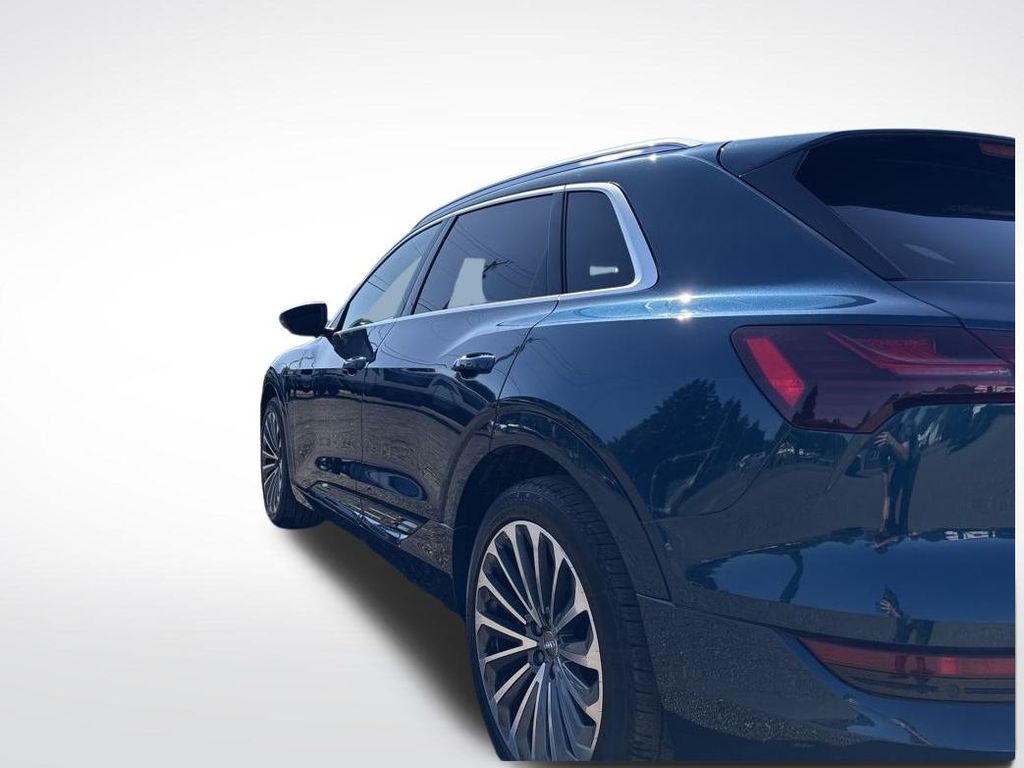 2019 Galaxy Blue Metallic Audi e-tron Prestige AWD SUV