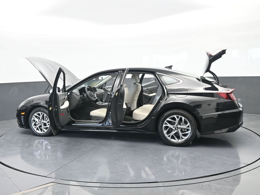 Used 2023 Onyx Black Hyundai SEL image 37