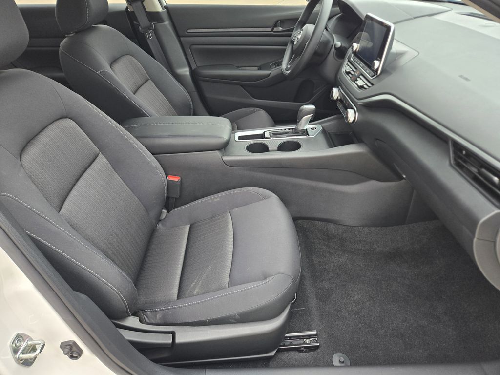 2025 Nissan Altima 2.5 S - 11