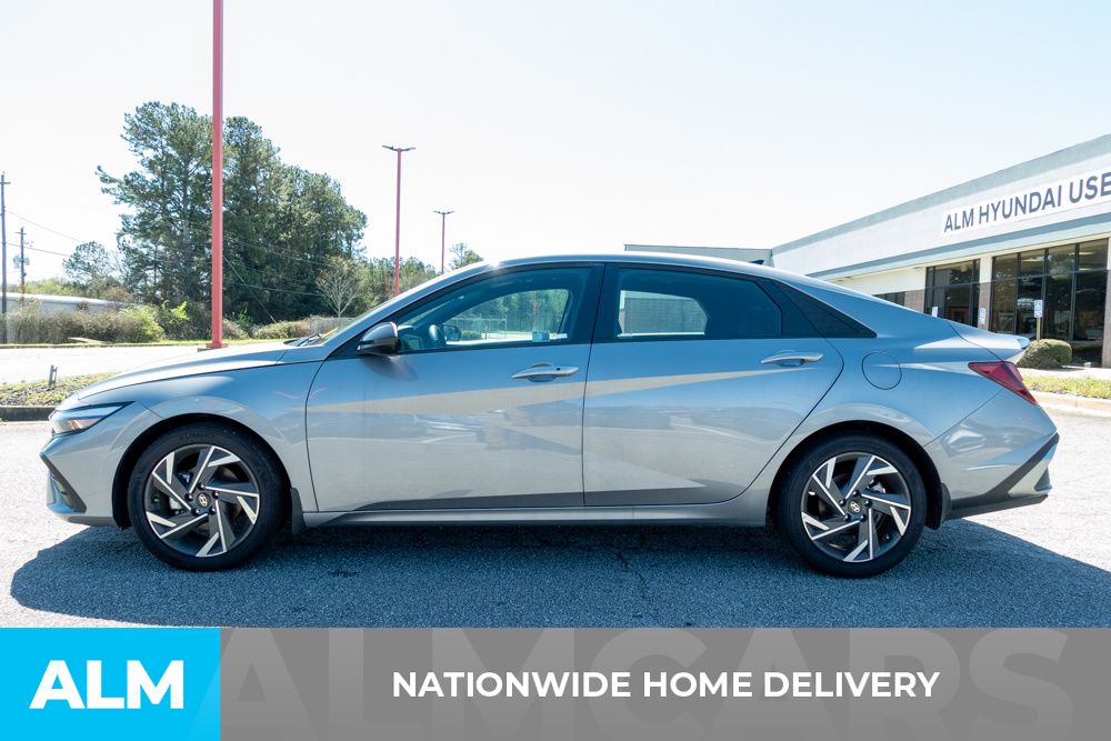 Certified Used 2025 Silver Hyundai SEL Sport image 4