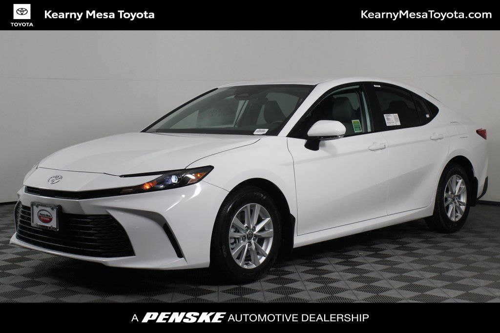 2025 Toyota Camry LE Hero Image