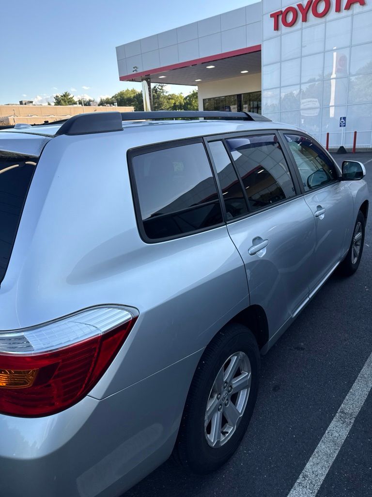 2010 Toyota Highlander — photo 13
