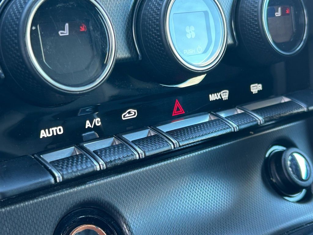 Used 2014  Jaguar S image 40