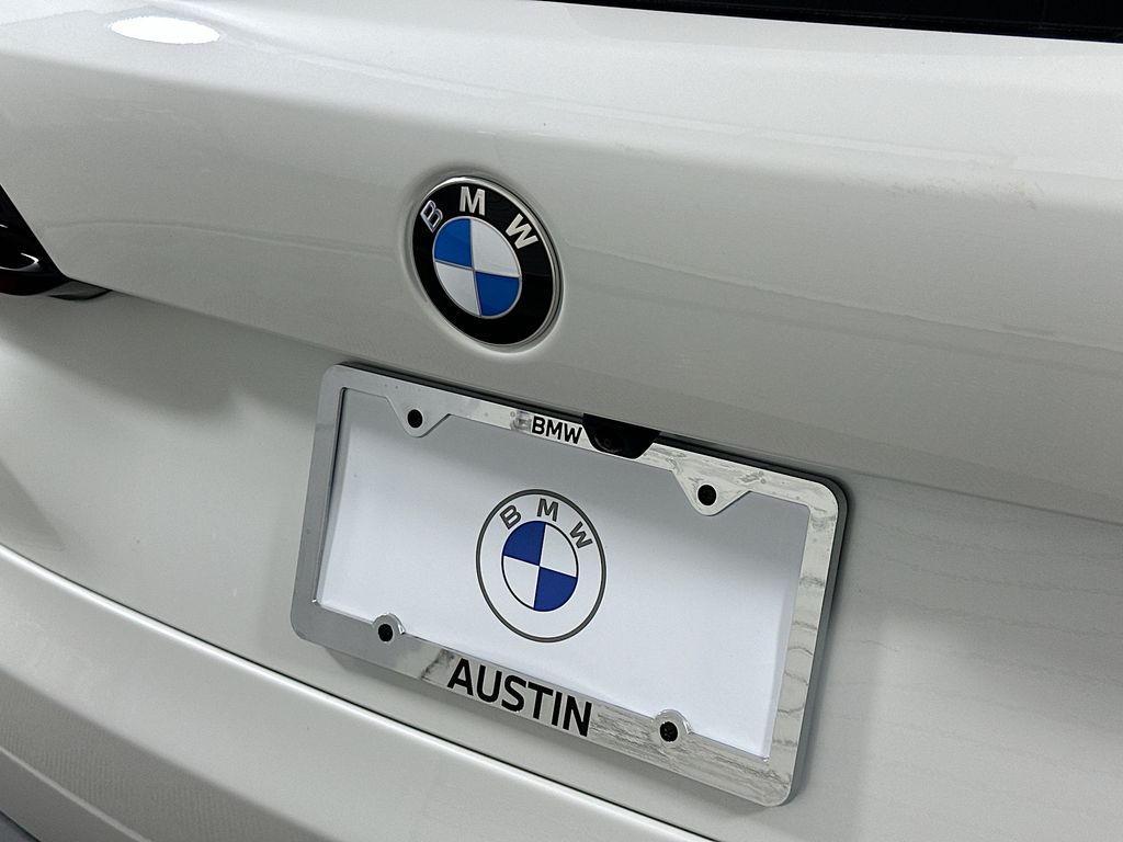 Thumbnail: 2026 BMW X5 - 22