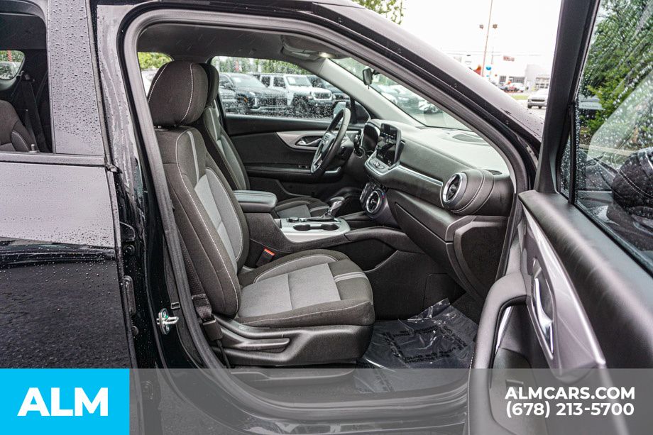 Used 2025 Black Chevrolet LT image 23