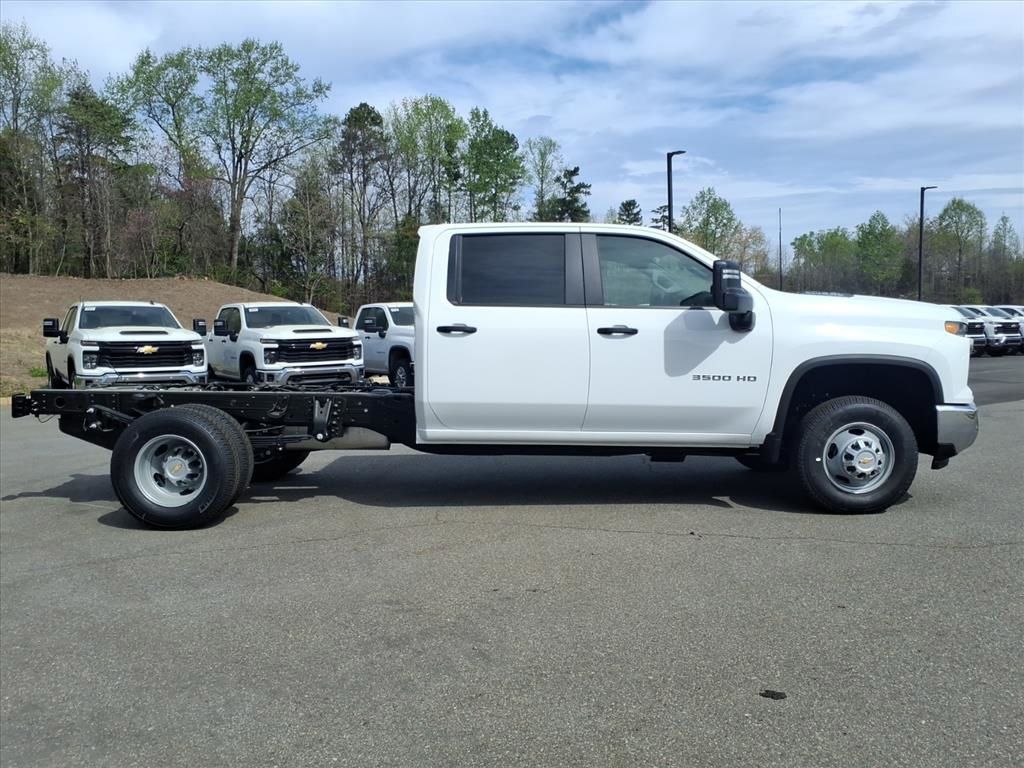 ChevroletSilverado 3500HD28