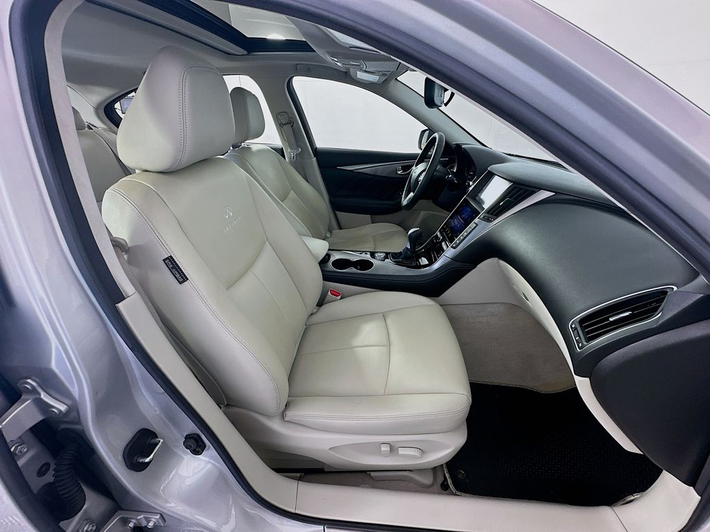 Thumbnail: 2014 INFINITI Q50 - 29