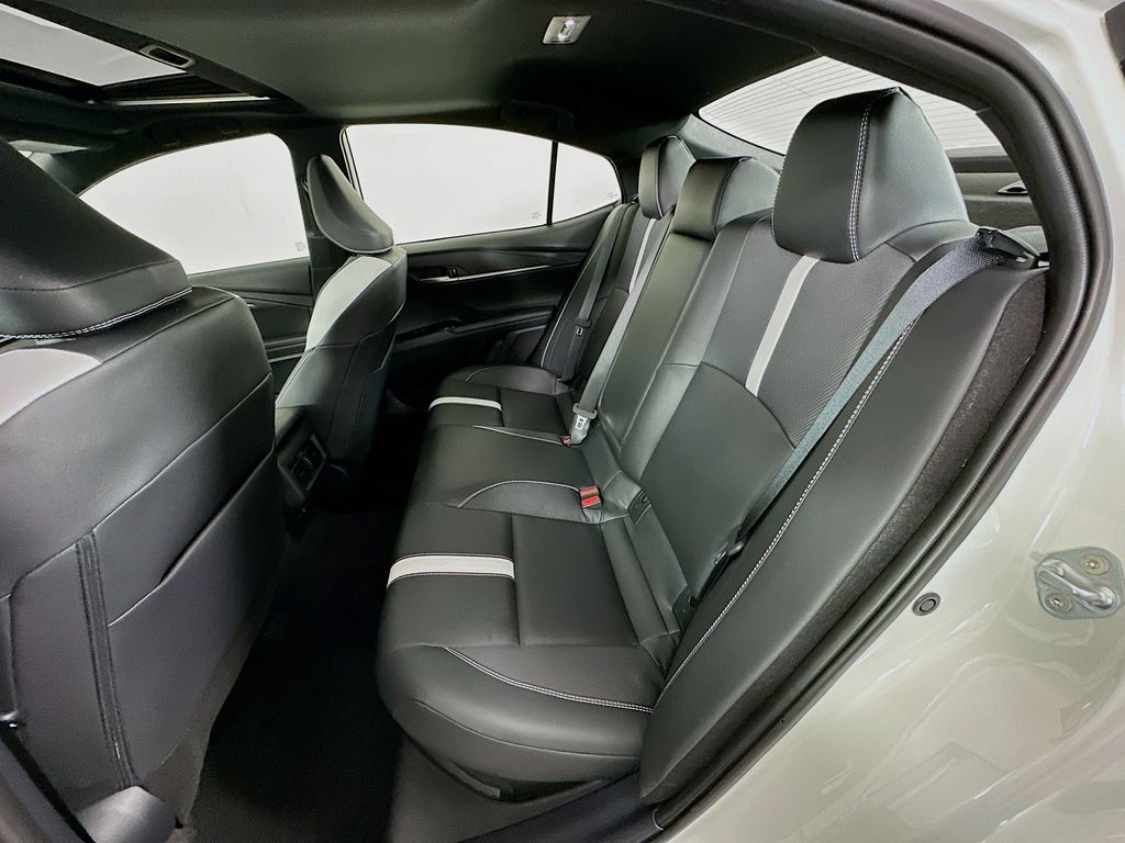 Thumbnail: 2025 Toyota Camry - 25
