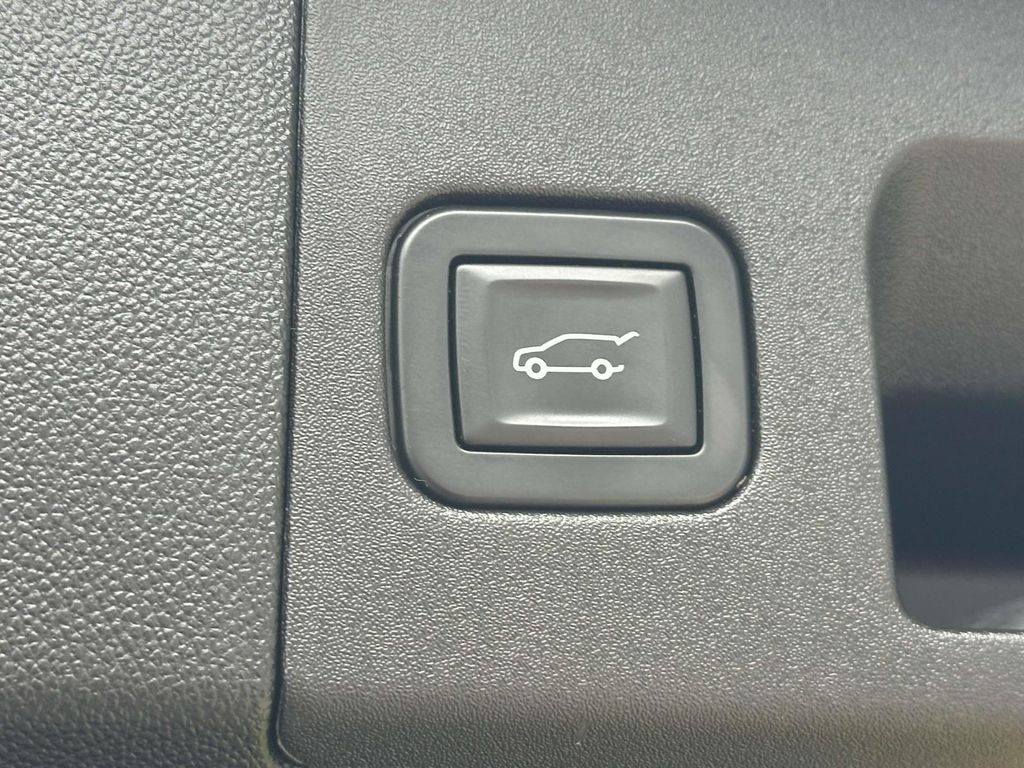 2018 Cadillac XT5 Platinum 25