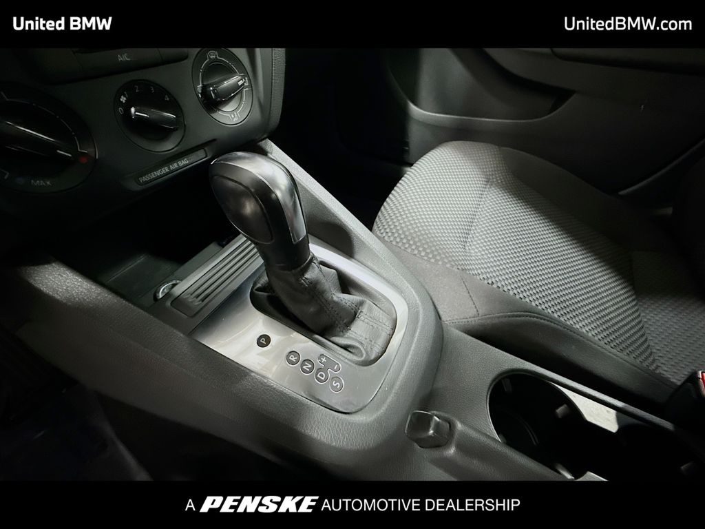 Thumbnail: 2014 Volkswagen Jetta - 13