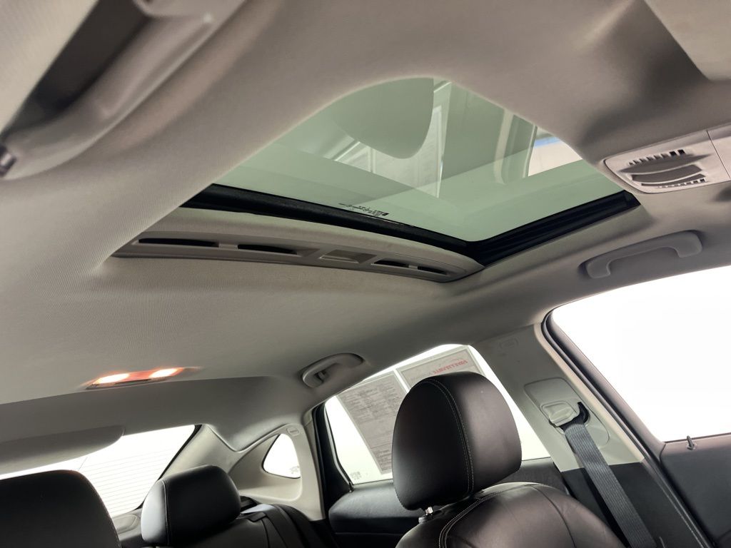 Thumbnail: 2015 Buick Verano - 12