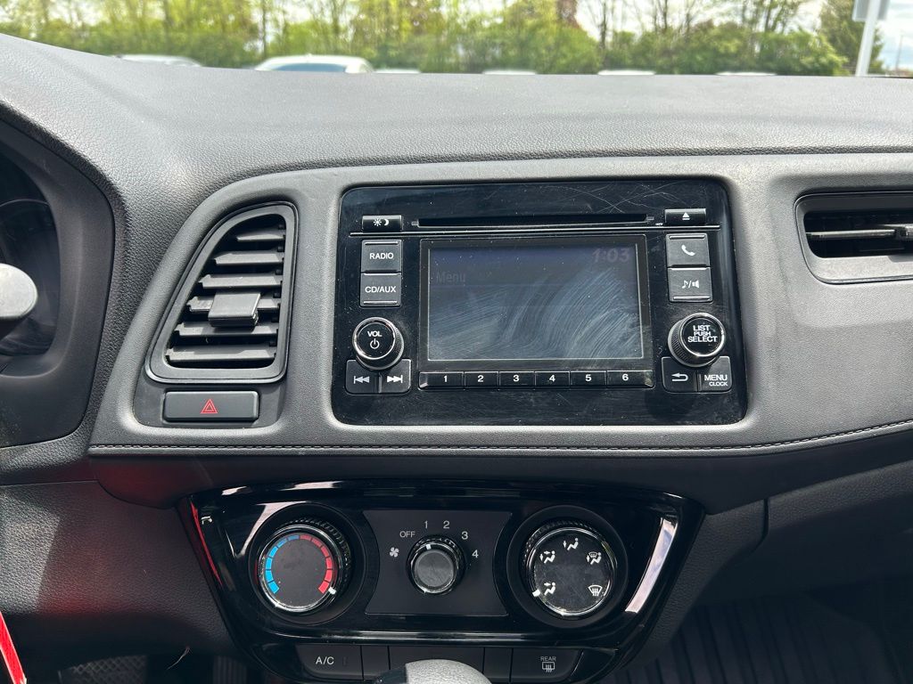 2018 Honda HR-V LX 13