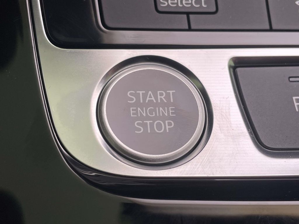 2026 Audi Q7 45 Premium White at Audi Porsche Sewickley