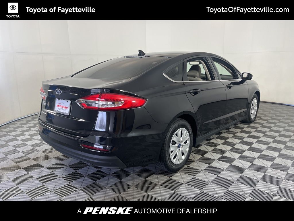 Thumbnail: 2020 Ford Fusion - 5