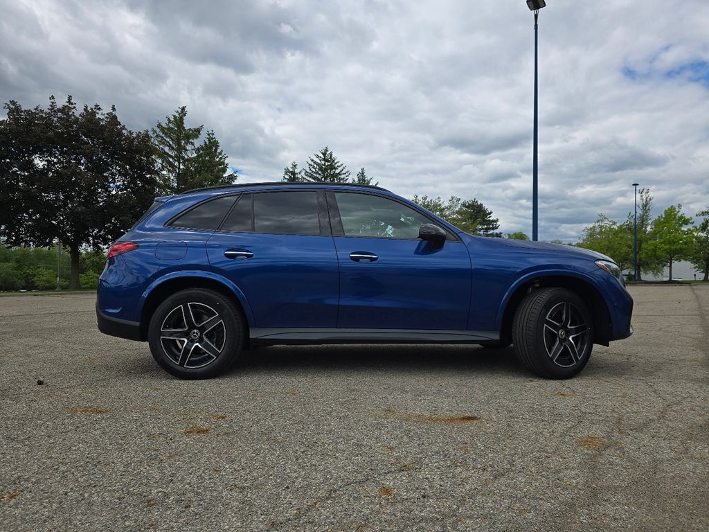 New 2026 Blue Mercedes-Benz GLC 300 image 18