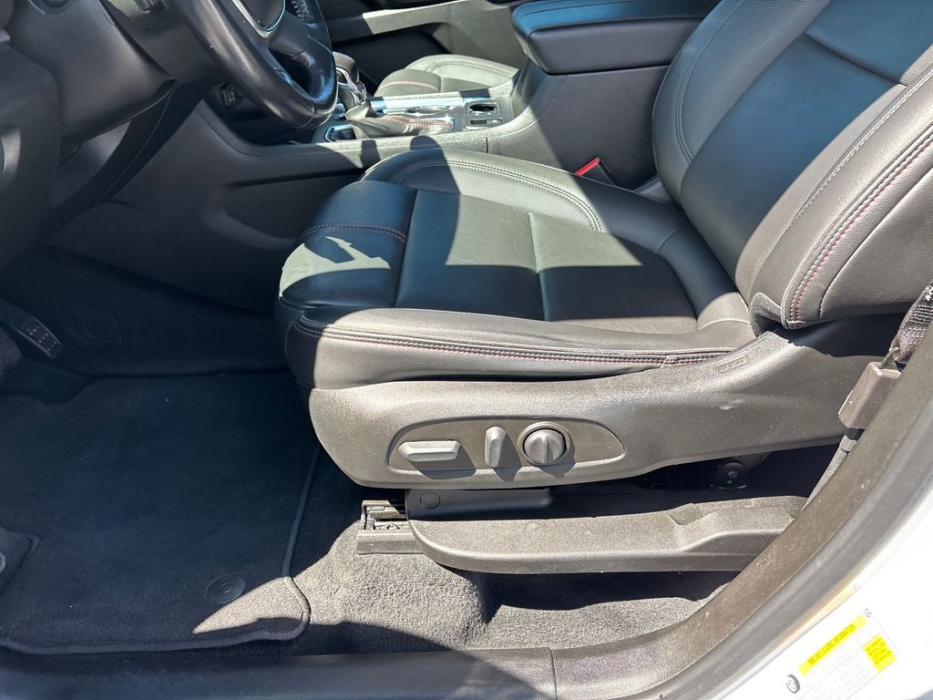 Used Car 2022 Chevrolet Traverse  Rs For Sale Under $30,000 In Austin, Texas