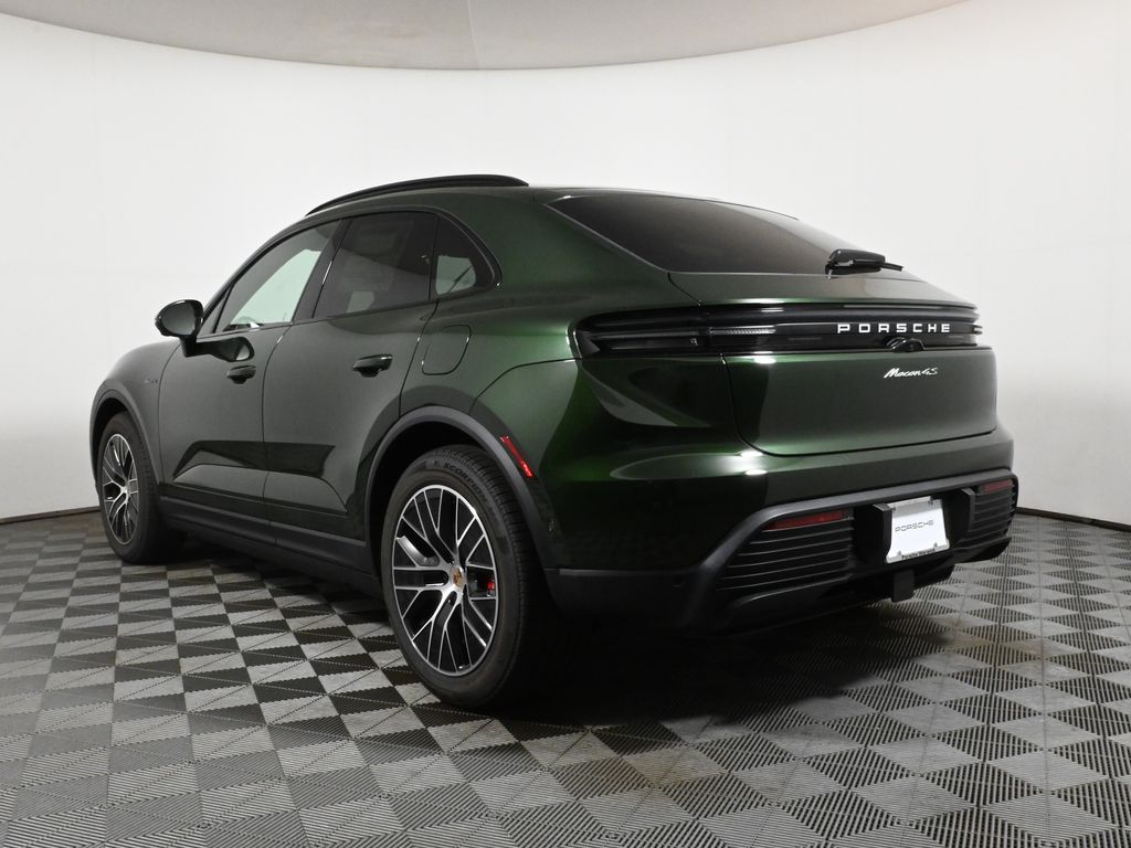 Thumbnail: 2025 Porsche Macan - 3
