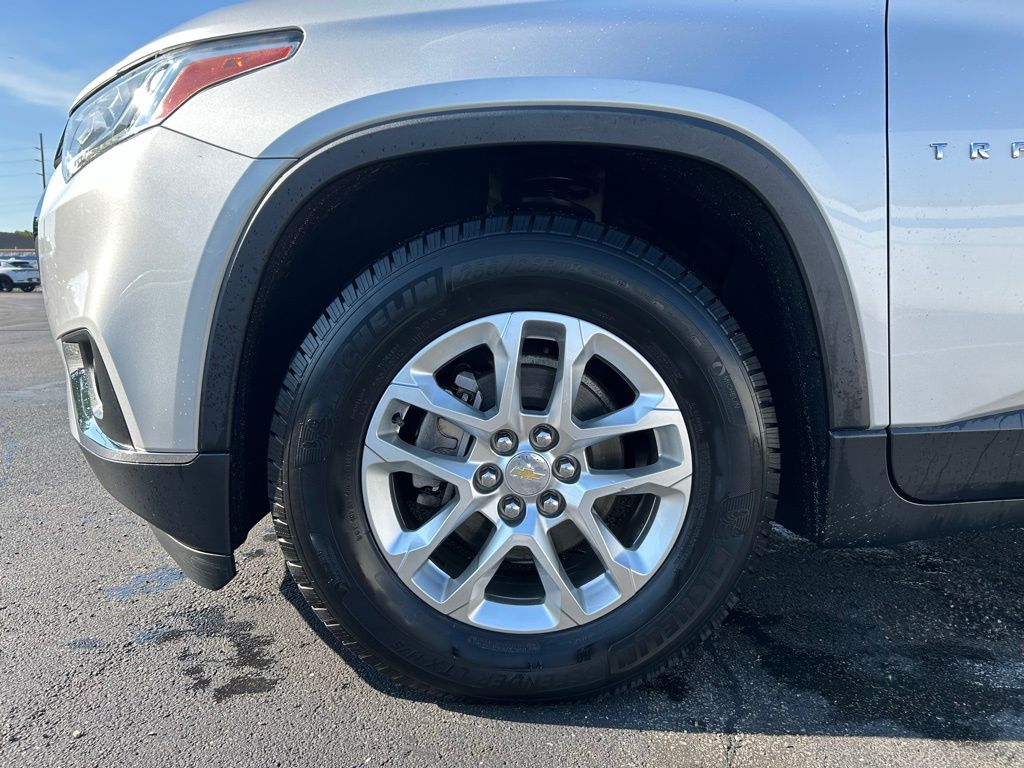 Thumbnail: 2019 Chevrolet Traverse - 10