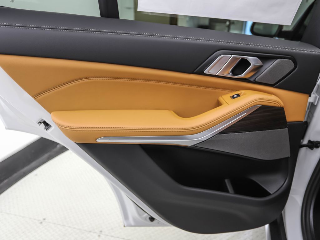 Thumbnail: 2026 BMW X5 - 20