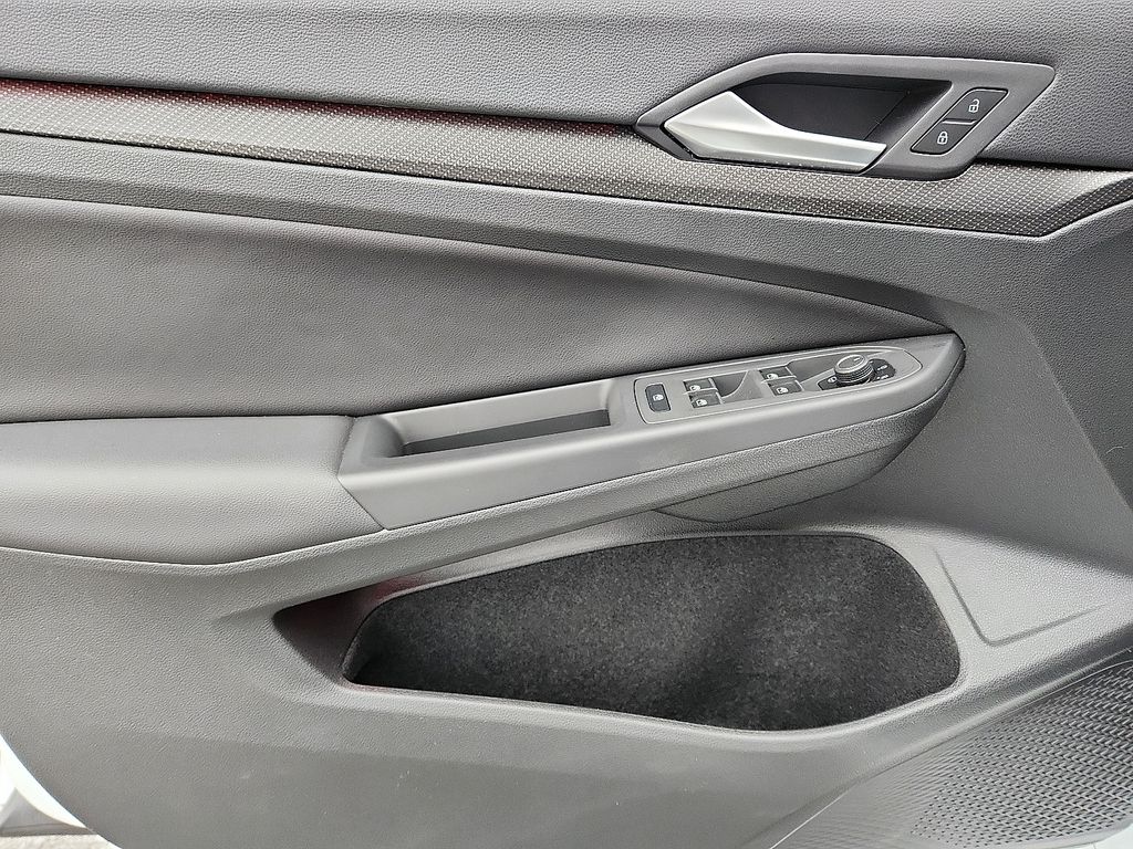 Thumbnail: 2024 Volkswagen Golf - 13