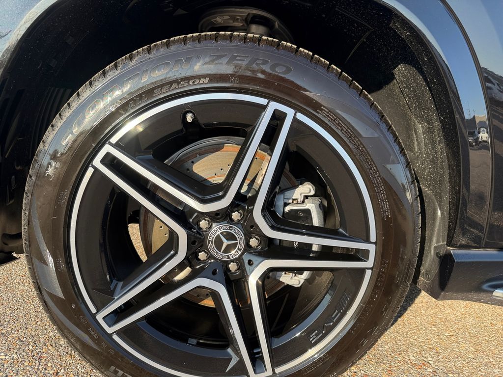 new 2026 Mercedes-Benz GLS car