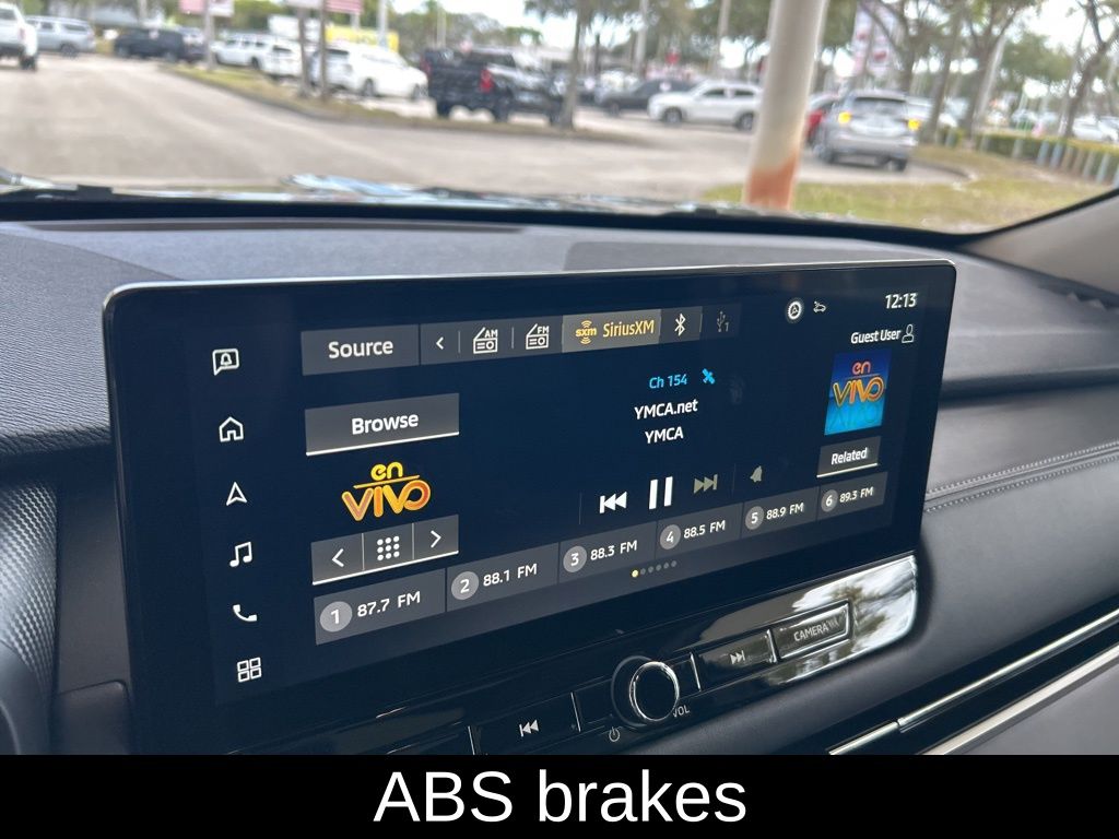 View vehicle photo 7