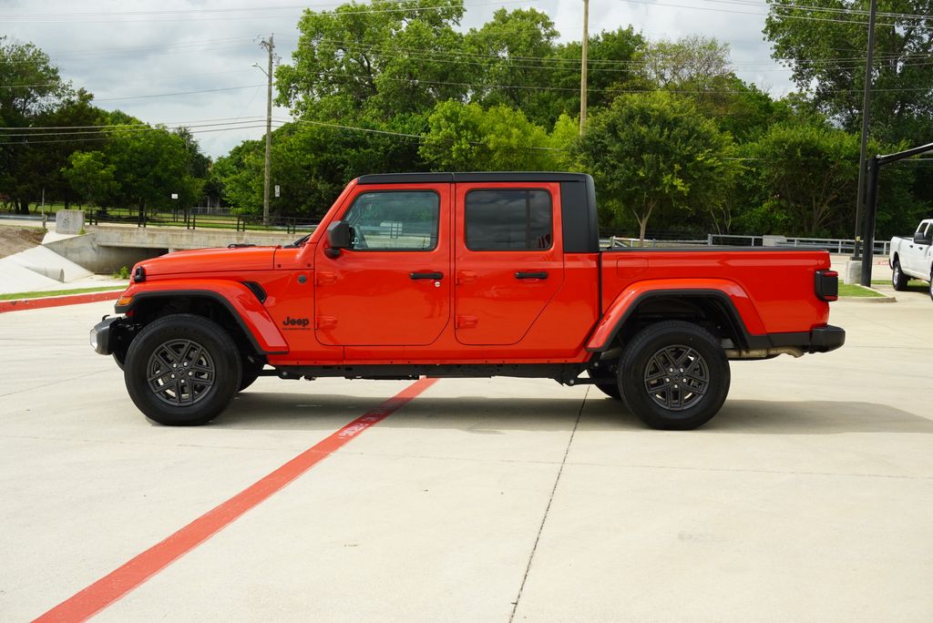 Used Car 2025 Jeep Gladiator  Sport S For Sale Under $40,000 In Weatherford, Texas