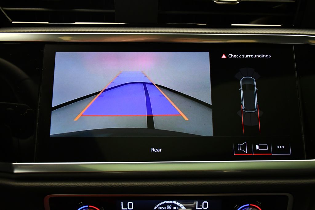 Thumbnail: 2025 Audi Q3 - 26