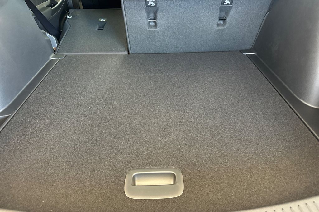 new 2025 Buick Envista car, priced at $26,280
