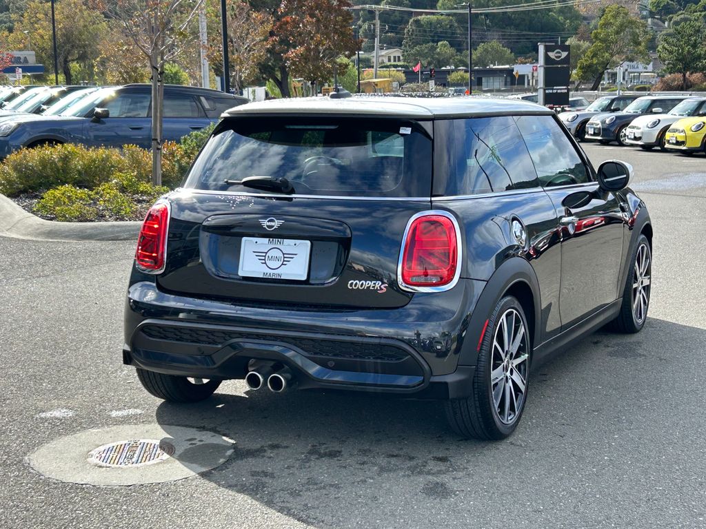 Thumbnail: 2023 MINI Cooper - 5