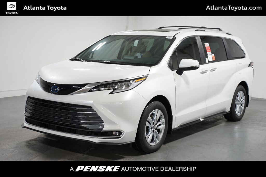 2024 Toyota Sienna Limited -
                Duluth, GA