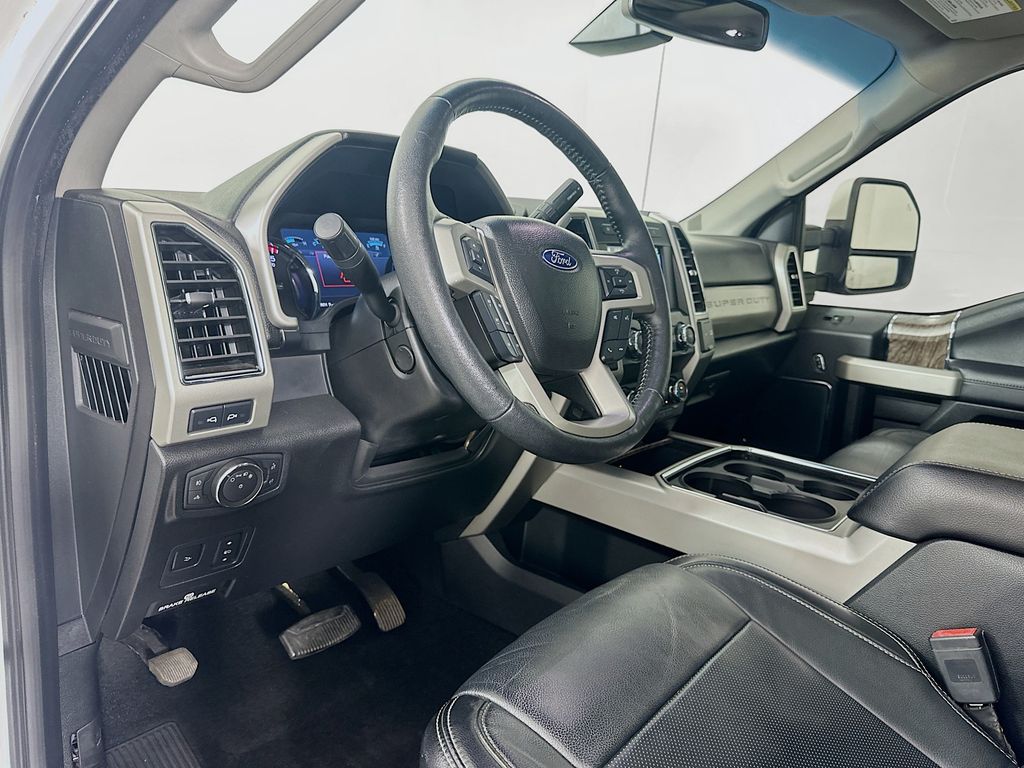 Thumbnail: 2019 Ford Econoline - 9