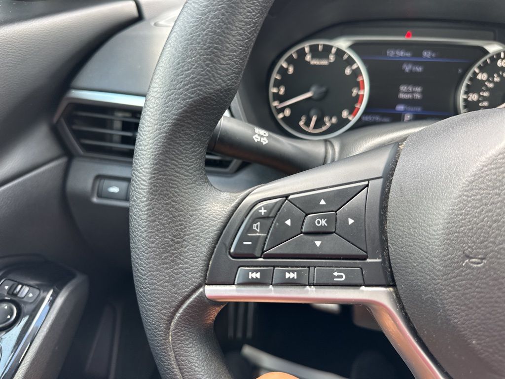2021 Gun Metallic Nissan Altima 2.5 SV FWD Sedan