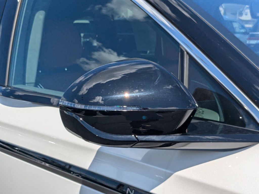 2025 Lincoln Nautilus Black Label