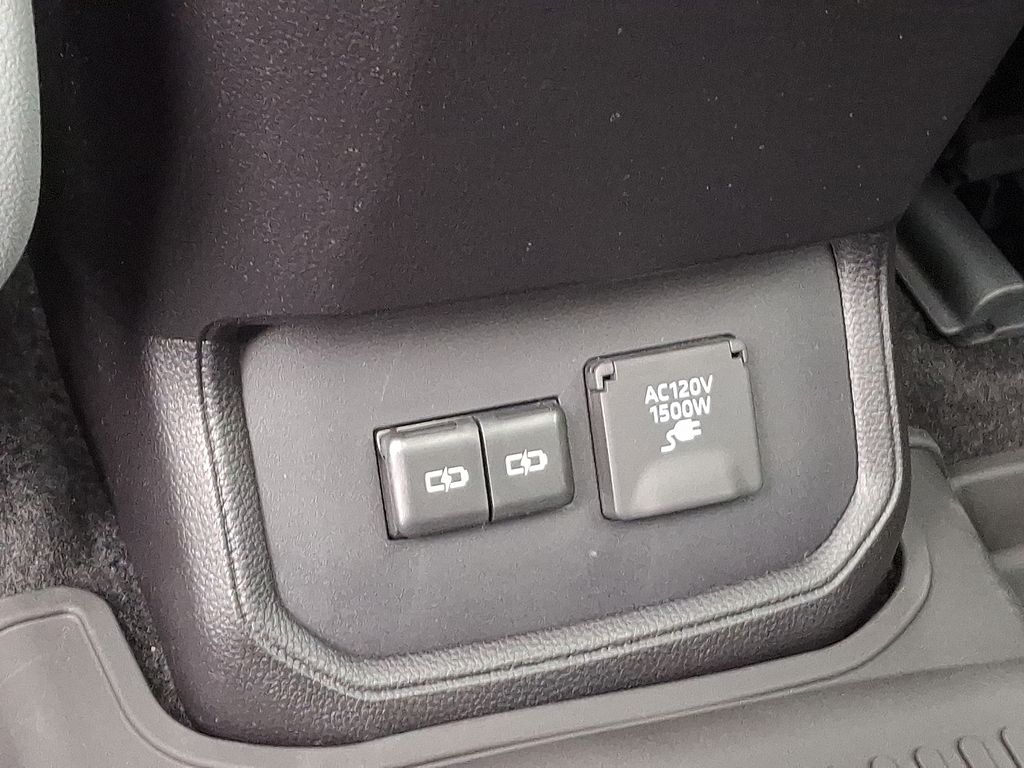 Thumbnail: 2025 Toyota Highlander - 13