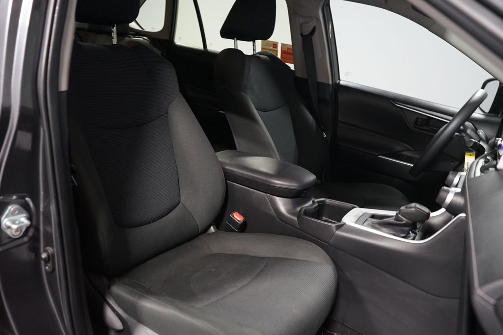 Thumbnail: 2024 Toyota RAV4 - 26