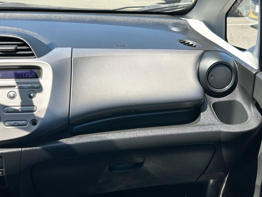 Thumbnail: 2011 Honda Fit - 22