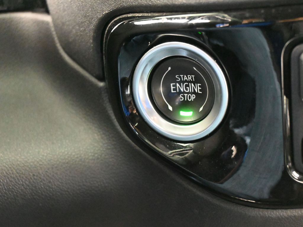 Used 2023 Titanium Rush Metallic GMC SLT image 36