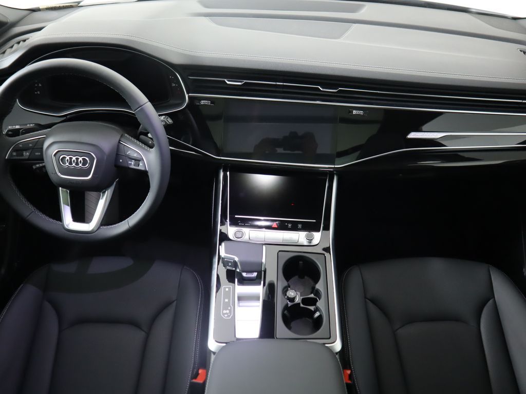 Thumbnail: 2025 Audi Q7 - 14