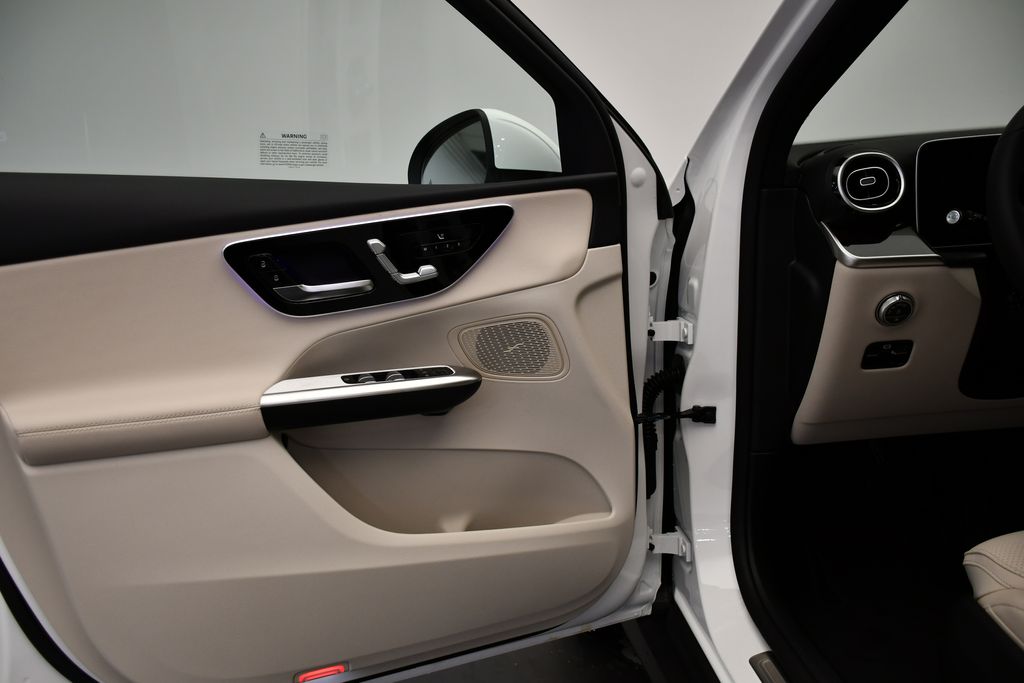 Thumbnail: 2026 Mercedes-Benz GLC - 31