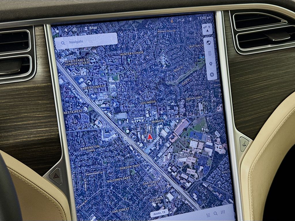 2015 Tesla Model S  12