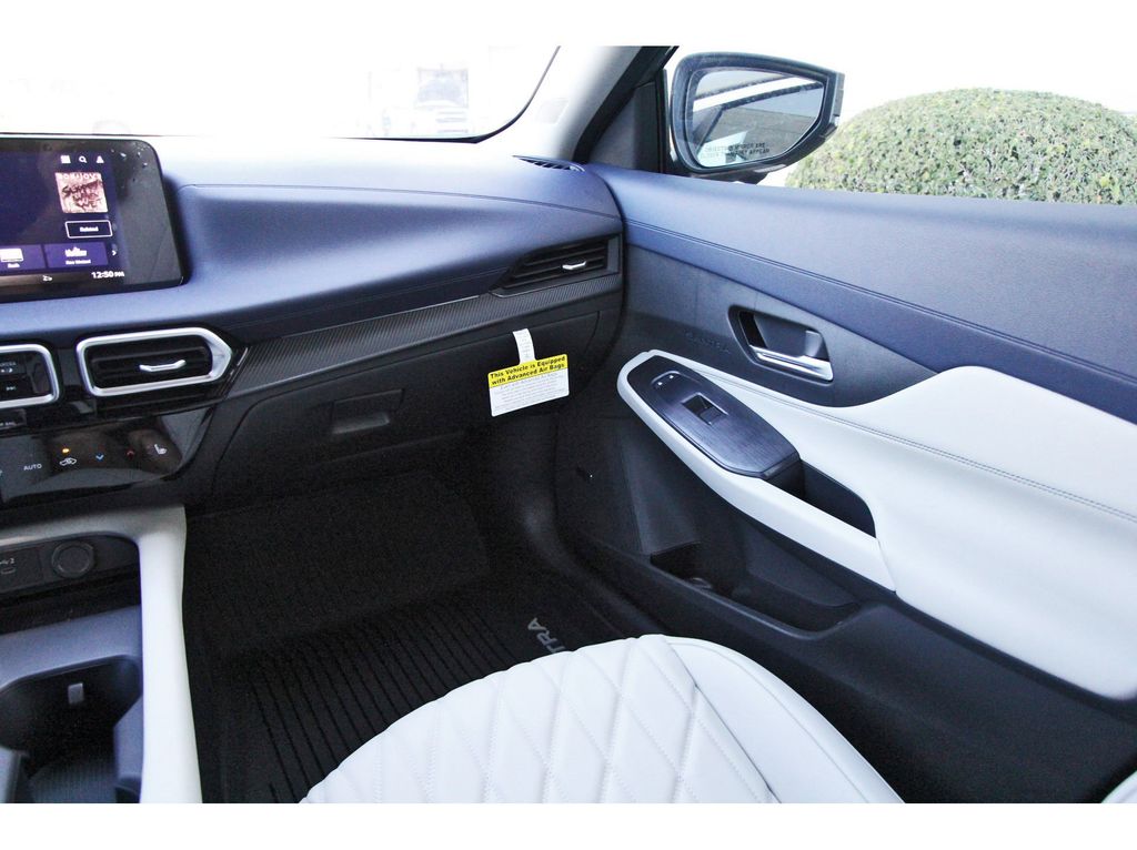 2026 Nissan Sentra SL - 9