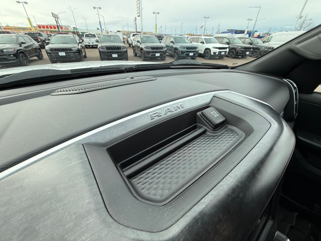 Certified Used 2021 White Ram Big Horn/Lone Star image 58