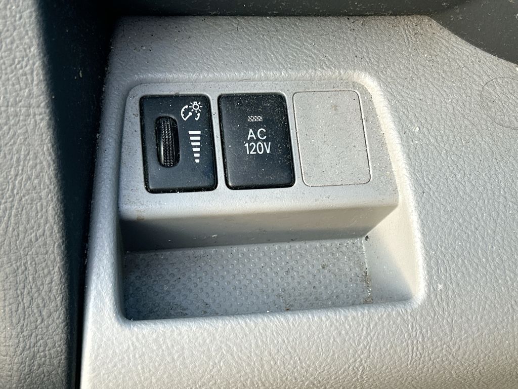 Thumbnail: 2009 Toyota RAV4 - 14