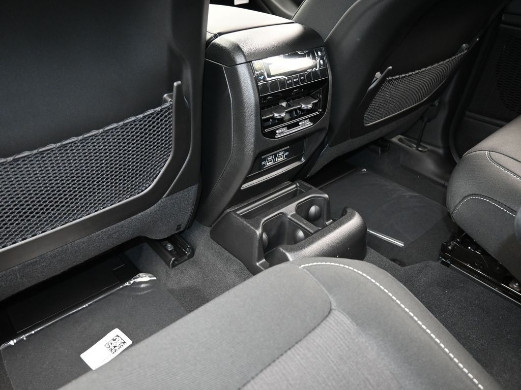 Used 2024 Silver Zynith Jeep Laredo image 30