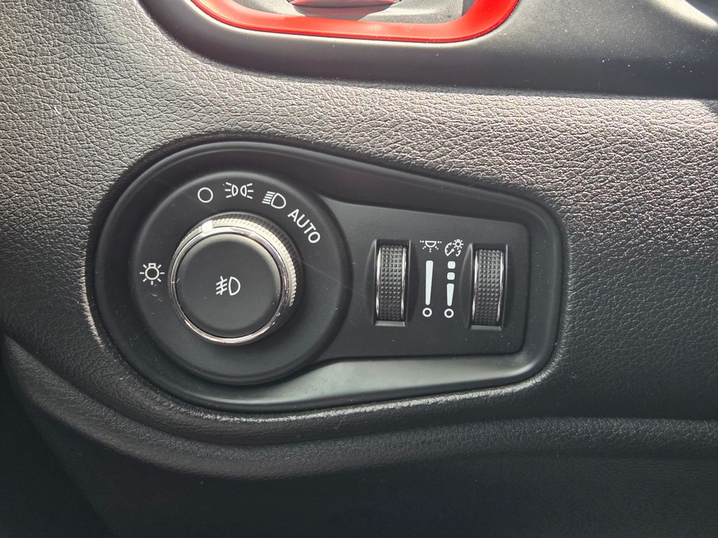 2020 Jeep Renegade Trailhawk